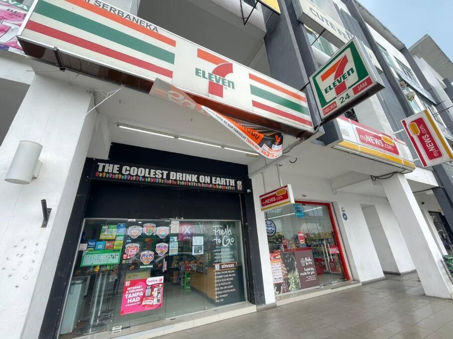 3element*cornerunit*goodview* *nsk*aeon*wifi * Seri Kembangan